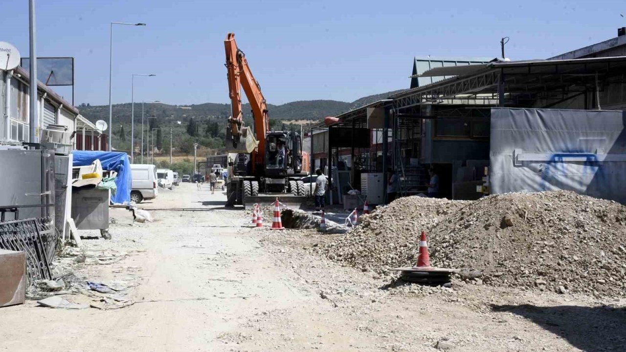 Başkan Günel, esnafa verdiği bir sözü daha yerine getirdi