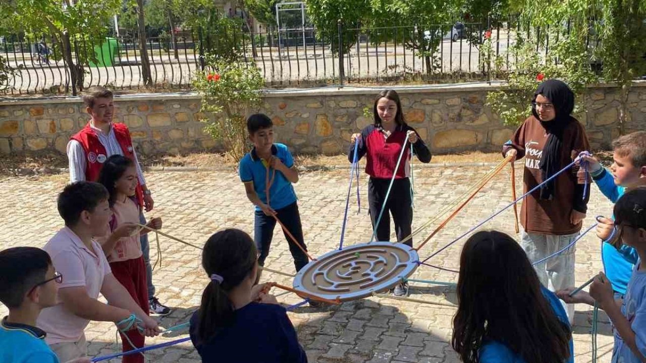 Afyonkarahisar’da yılsonu şenliği düzenlendi