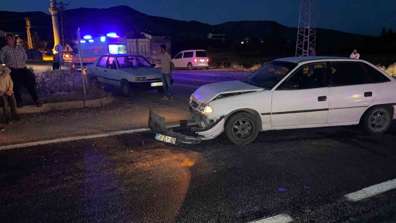 Malatya’da iki otomobil çarpıştı 1 yaralı