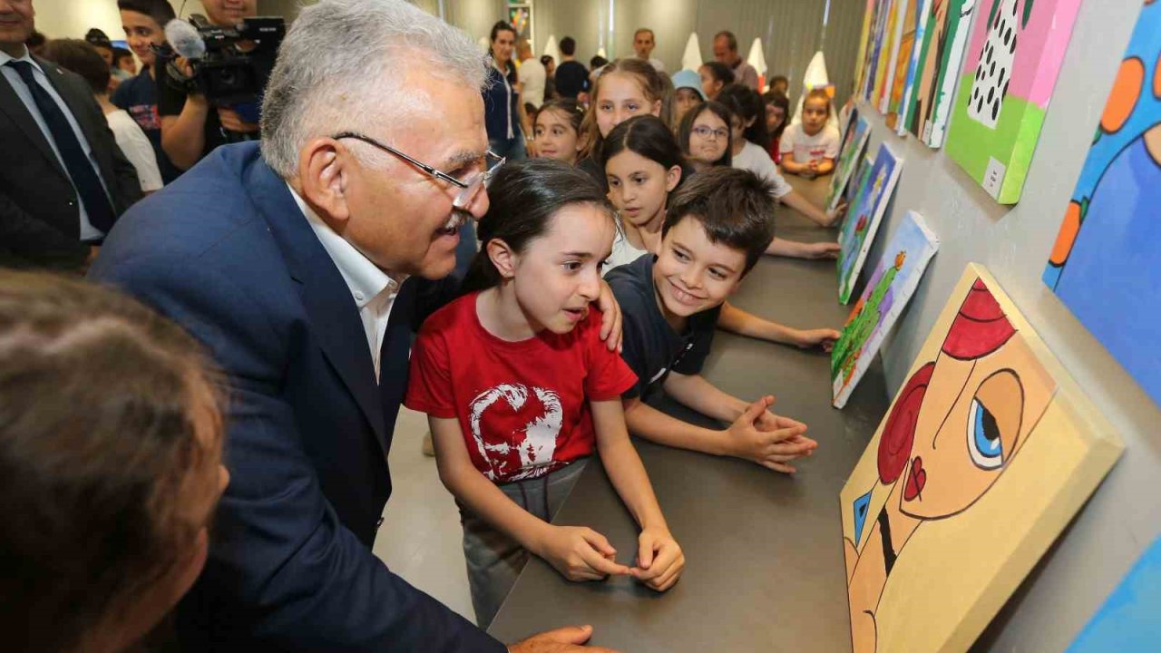 Başkan Büyükkılıç: “Sanat merkezi dolup taşıyor”