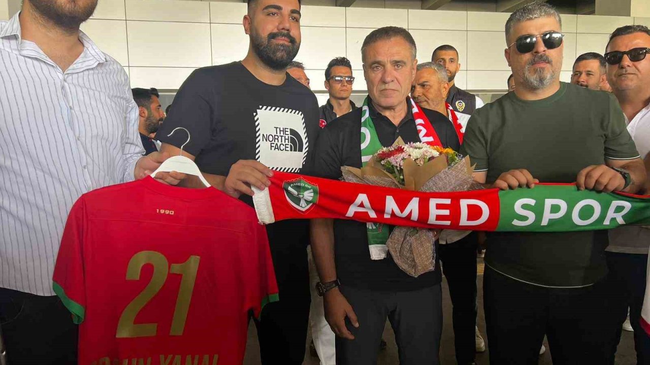 Amedspor’un yeni teknik direktörü Ersun Yanal, Diyarbakır’a geldi