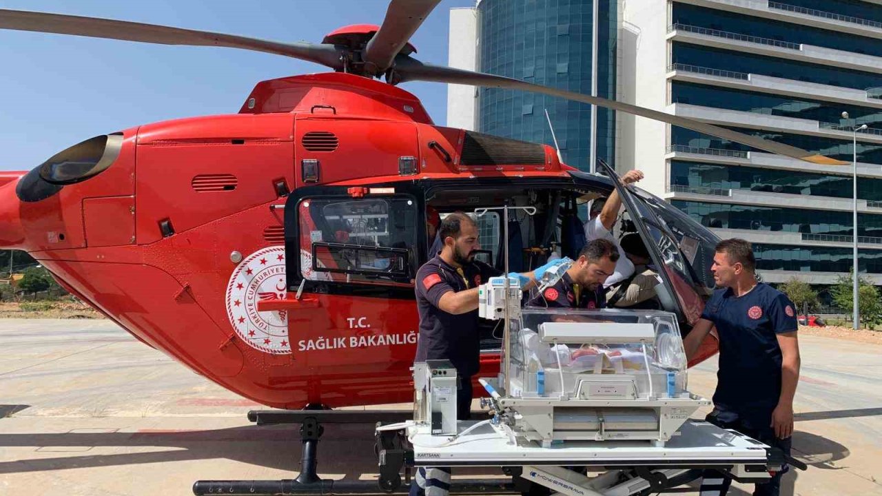 ’Mavi Bebek’ hastalığı teşhisi konan bebek Ambulans Helikopter ile Ankara’ya sevk edildi