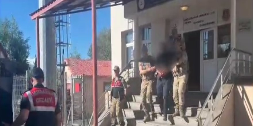 Kars İl Jandarma Komutanlığı 19 yıldır aranan şahısları yakaladı