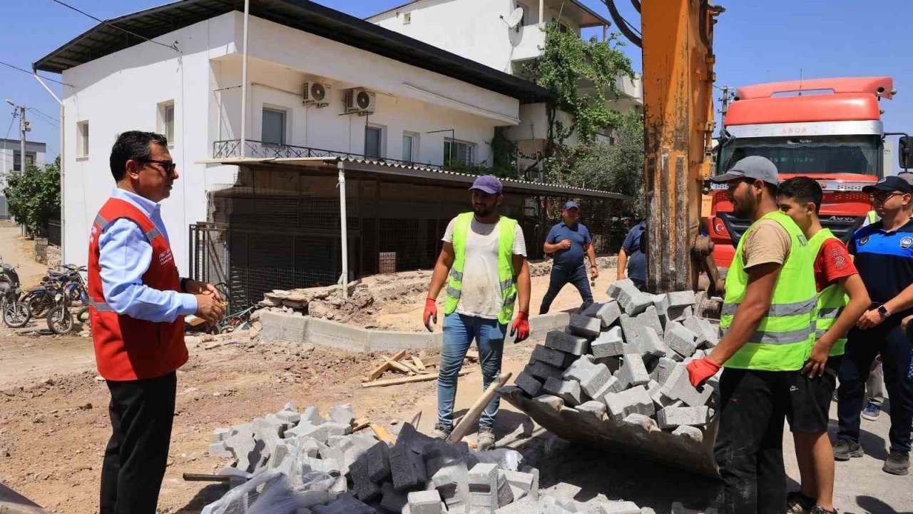 Başkan Aras Yalıkavak ve Mumcular yol çalışmalarını inceledi