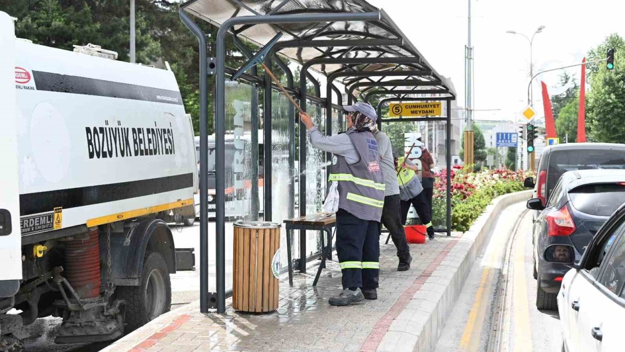 BOZTRAM istasyonlarında temizlik çalışmaları