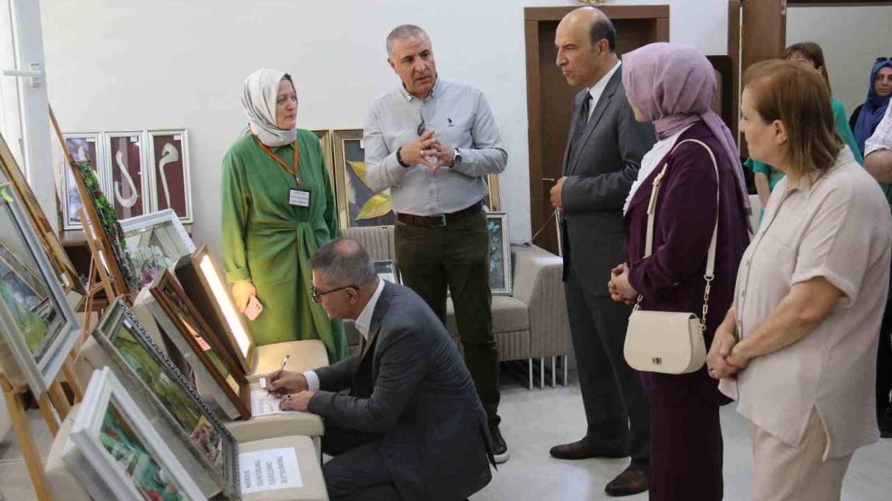 Elazığ’da el sanatları sergisi açıldı