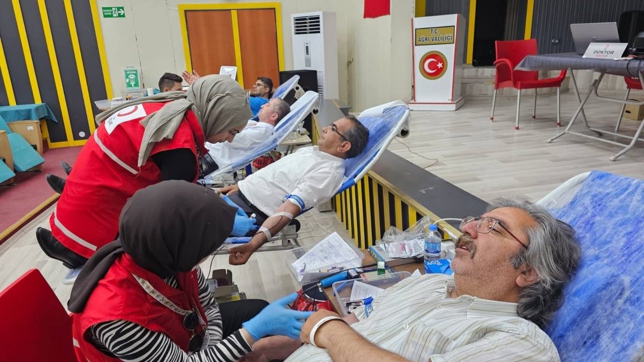 Ağrı’da  "Kan Ver, Can Ver" kampanyası düzenlendi