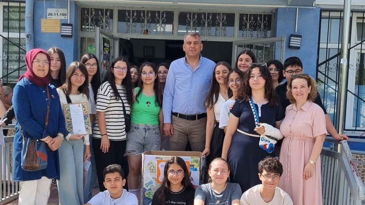 Eskişehir Mehmet Gedik Ortaokulu öğrencilerinden ‘Kâğıdın Yolculuğu’ adlı ‘eTwinning’ projesi yoğun ilgi gördü