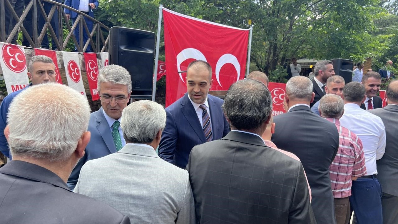 MHP’de bayramlaşma programına yoğun katılım