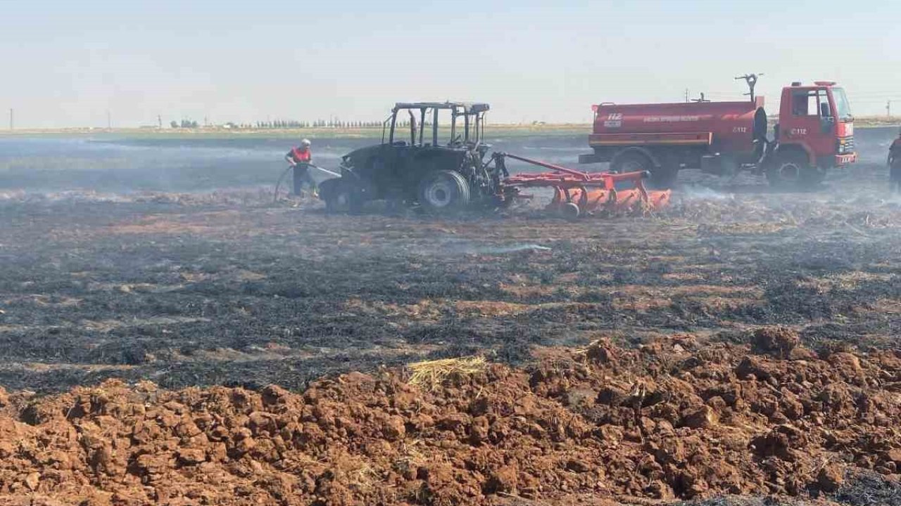 Siverek’te 300 dönümlük buğday tarlası ve bir traktör kül oldu