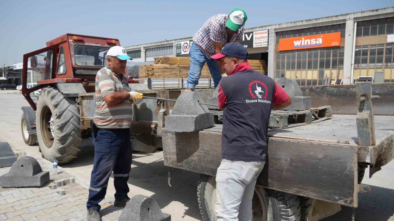 Sanayi sitesine kaldırımlar yapıldı