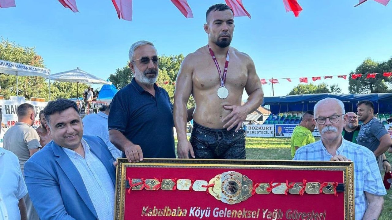 Kabulbaba Güreşleri’nde ‘Zeybek’ havası