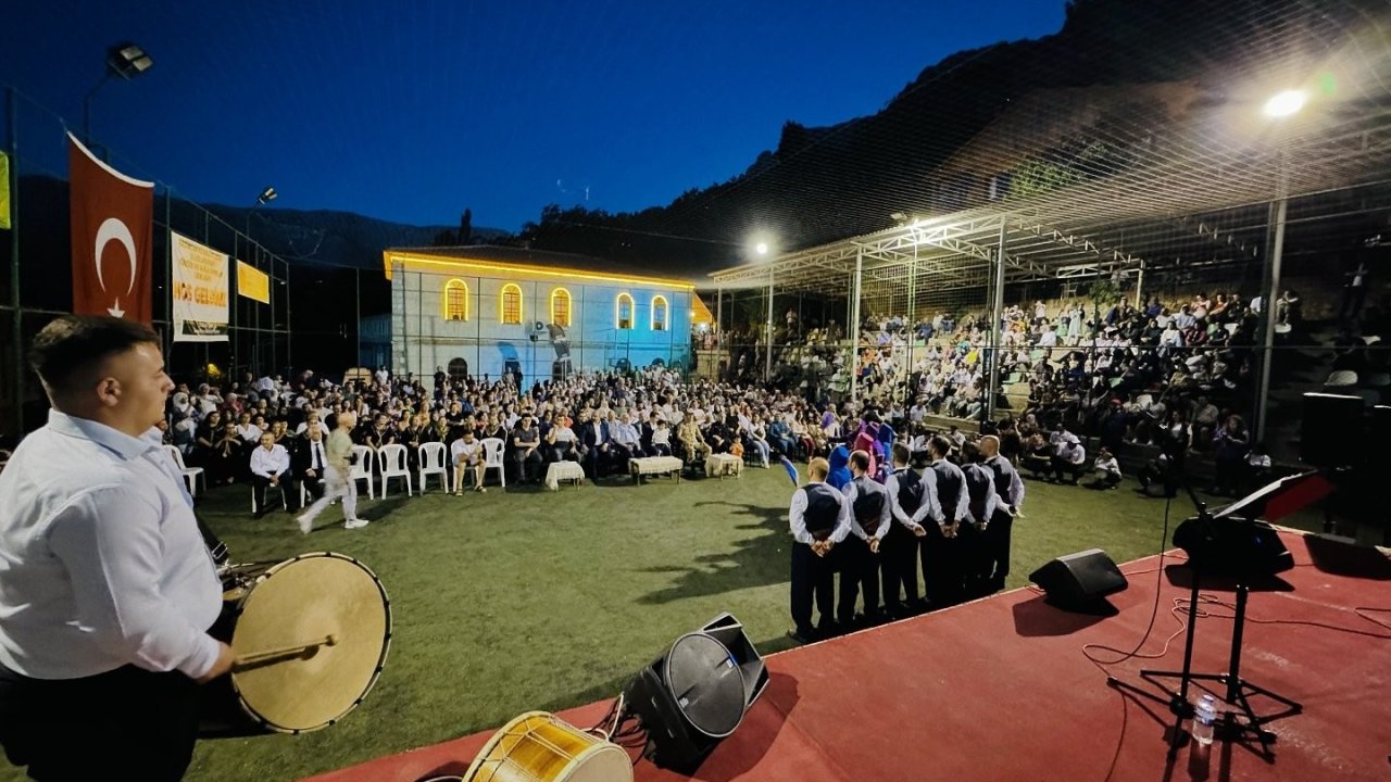 Kemaliye’de koro ve folklor konseri gerçekleştirildi