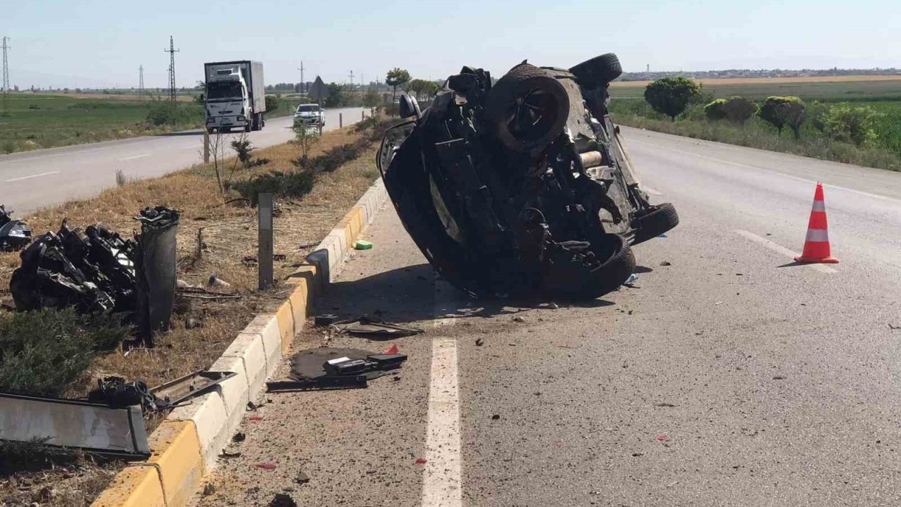 Konya’da kontrolden çıkan cip takla attı: 3 yaralı