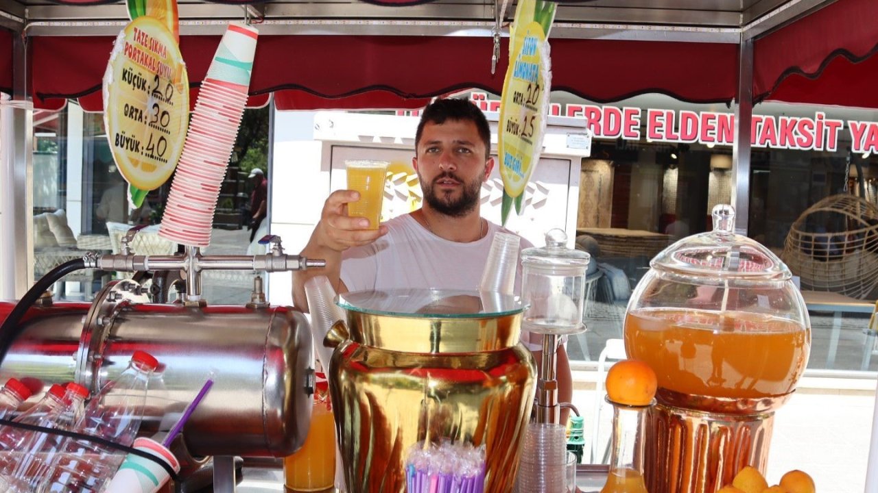 Yerli ve yabancı turistler sifon limonataya ilgi gösterdi