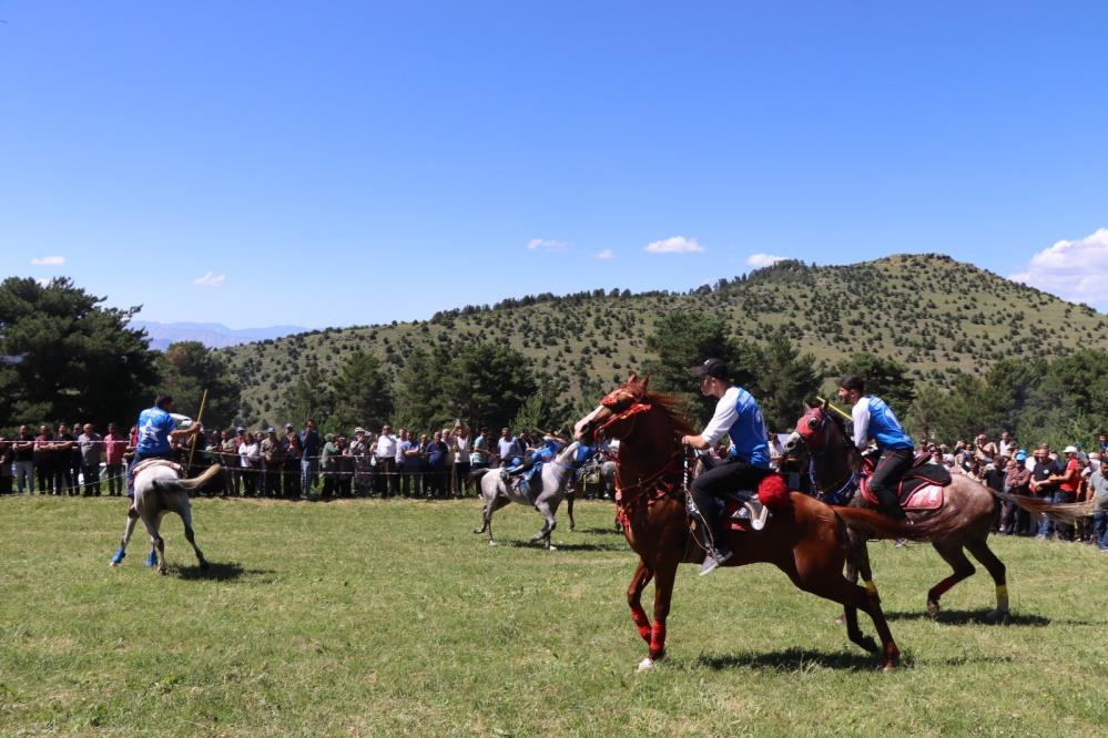 Kars cirit ekibi festivale damga vurdu