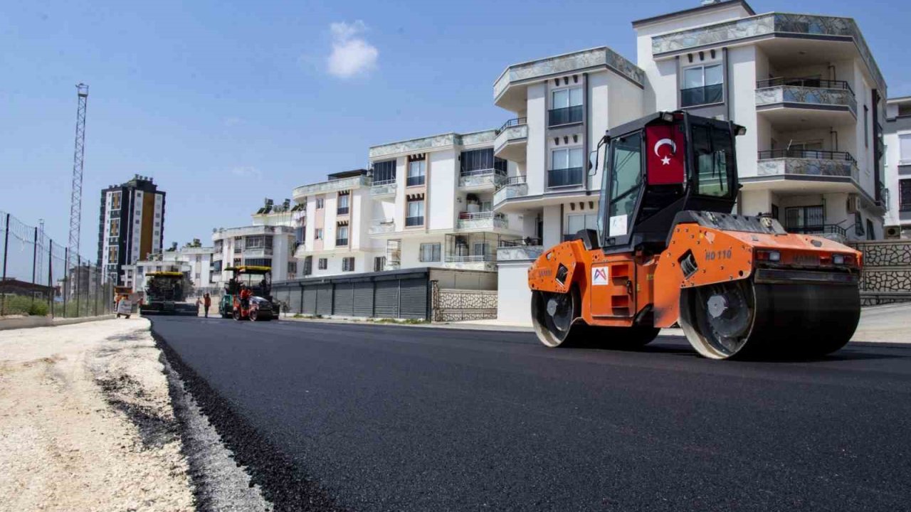 Arpaçsakarlar’da sıcak asfalt çalışması