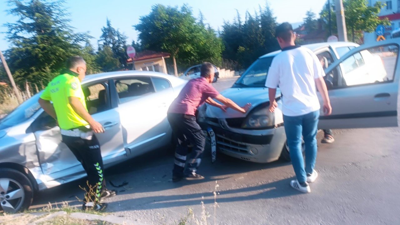 Tavşanlı’da trafik kazası; 6 kişi yaralandı