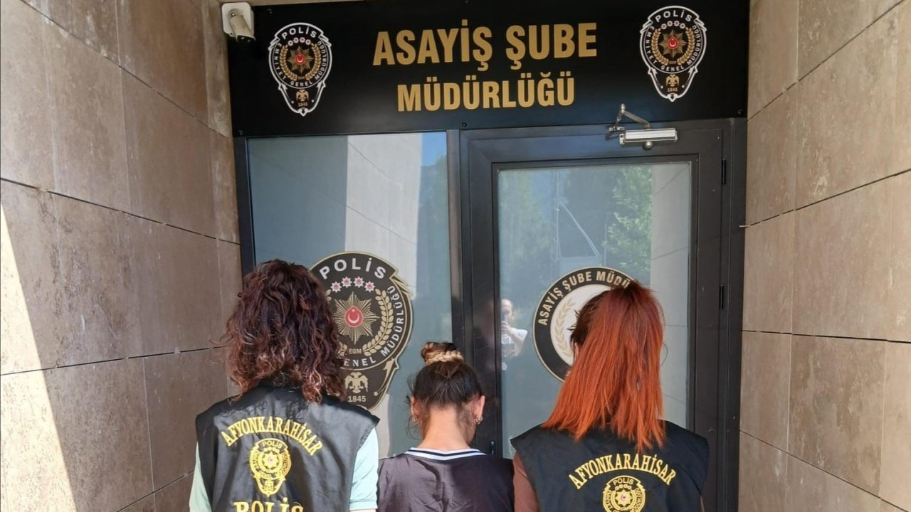 1 yıl 8 ay hapis cezası ile aranan şahıs polis takibiyle yakalandı