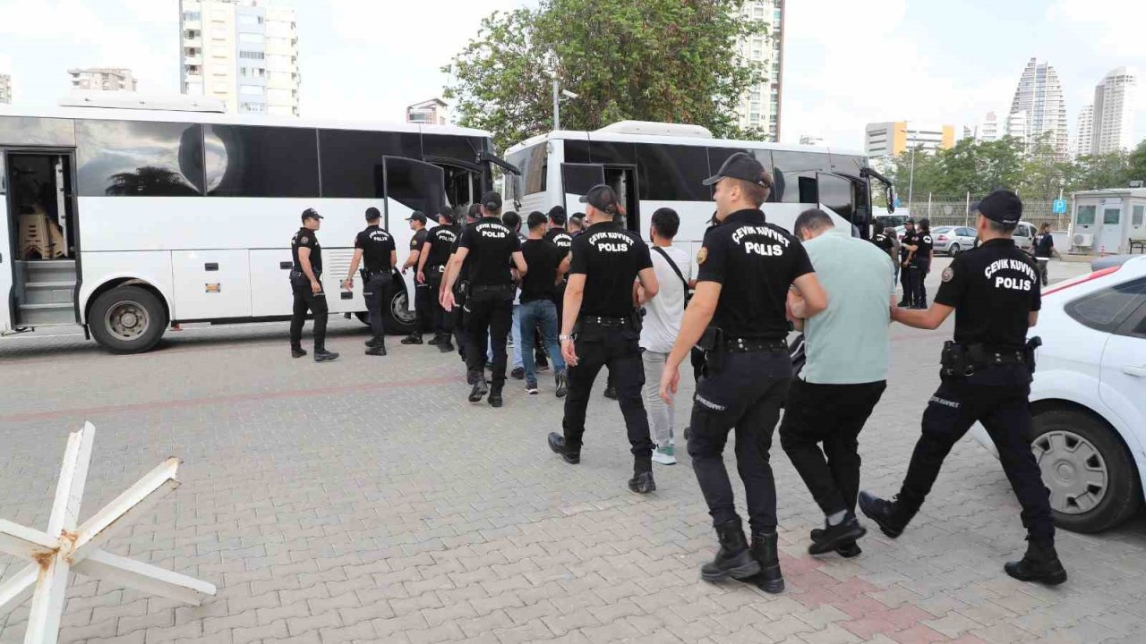 Mersin merkezli yasadışı bahis operasyonu: 71 gözaltı