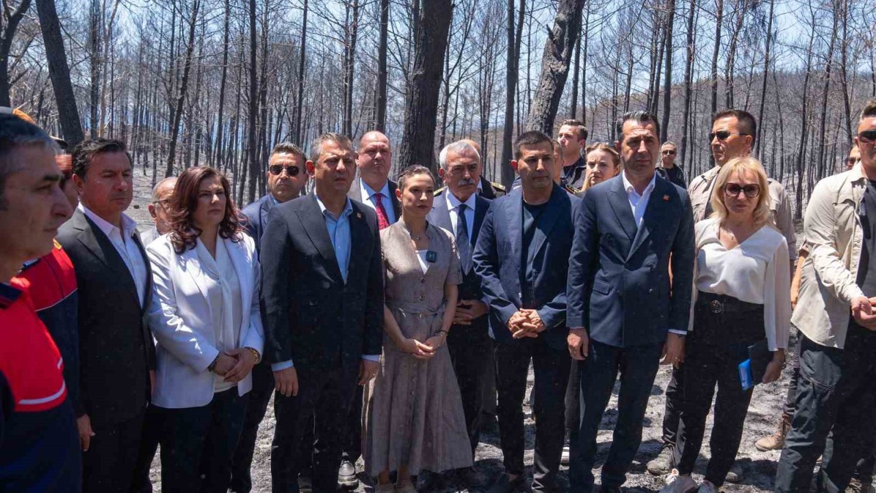 CHP lideri Özel, yangın bölgesinde incelemelerde bulundu