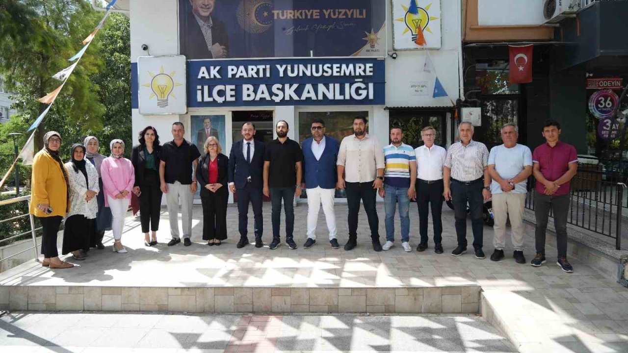 AK Parti Yunusemre İlçe Başkanı Durmaz’dan CHP’li belediyelere eleştiri