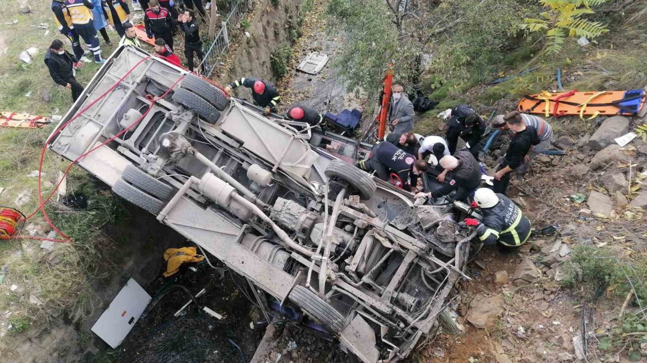 5 kişinin öldüğü öğrenci servisi kazasının duruşması görülmeye devam etti