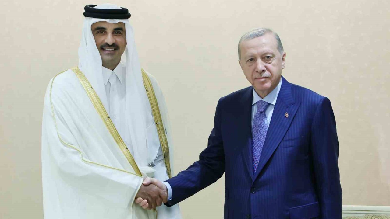 Cumhurbaşkanı Erdoğan, Katar Emiri Hamad Al Thani ile görüştü