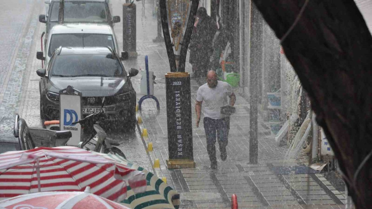 Keşan’da yağmur etkili oldu