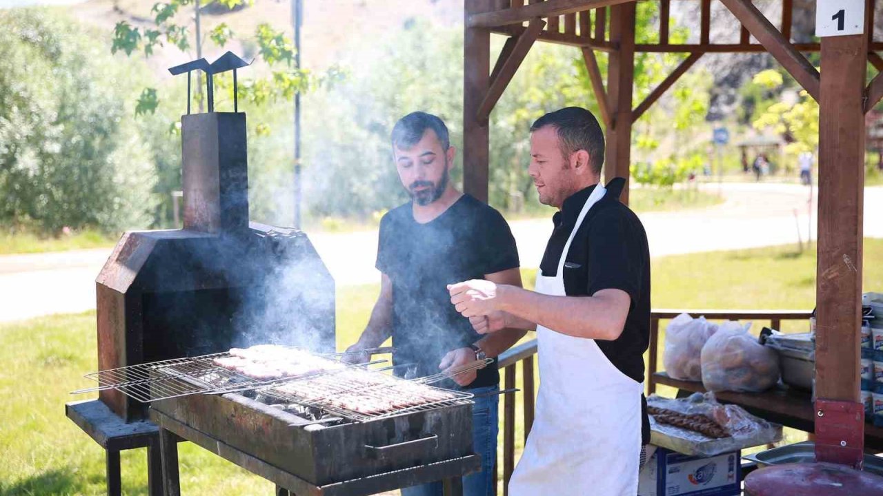 Huzurevi sakinleri Kösrelik’te piknik yaptı