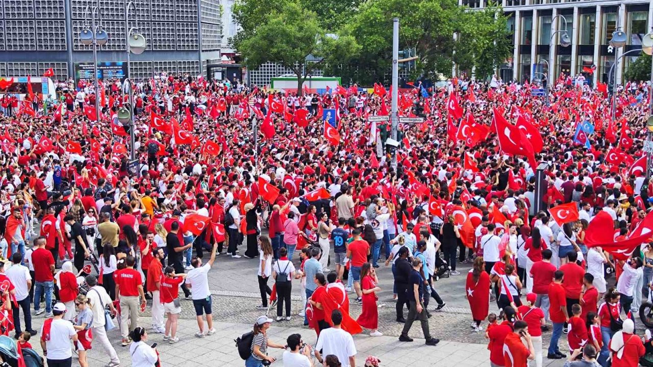 Berlin’de Türkiye coşkusu