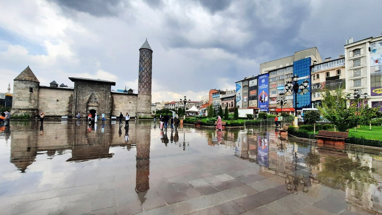 Meteorolojiden sağanak yağmur uyarısı