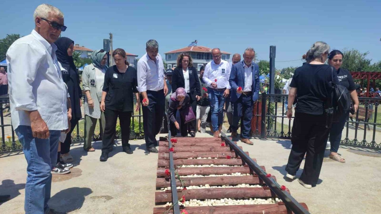 8 Temmuz tren kazasında hayatını kaybedenler Uzunköprü’de anıldı