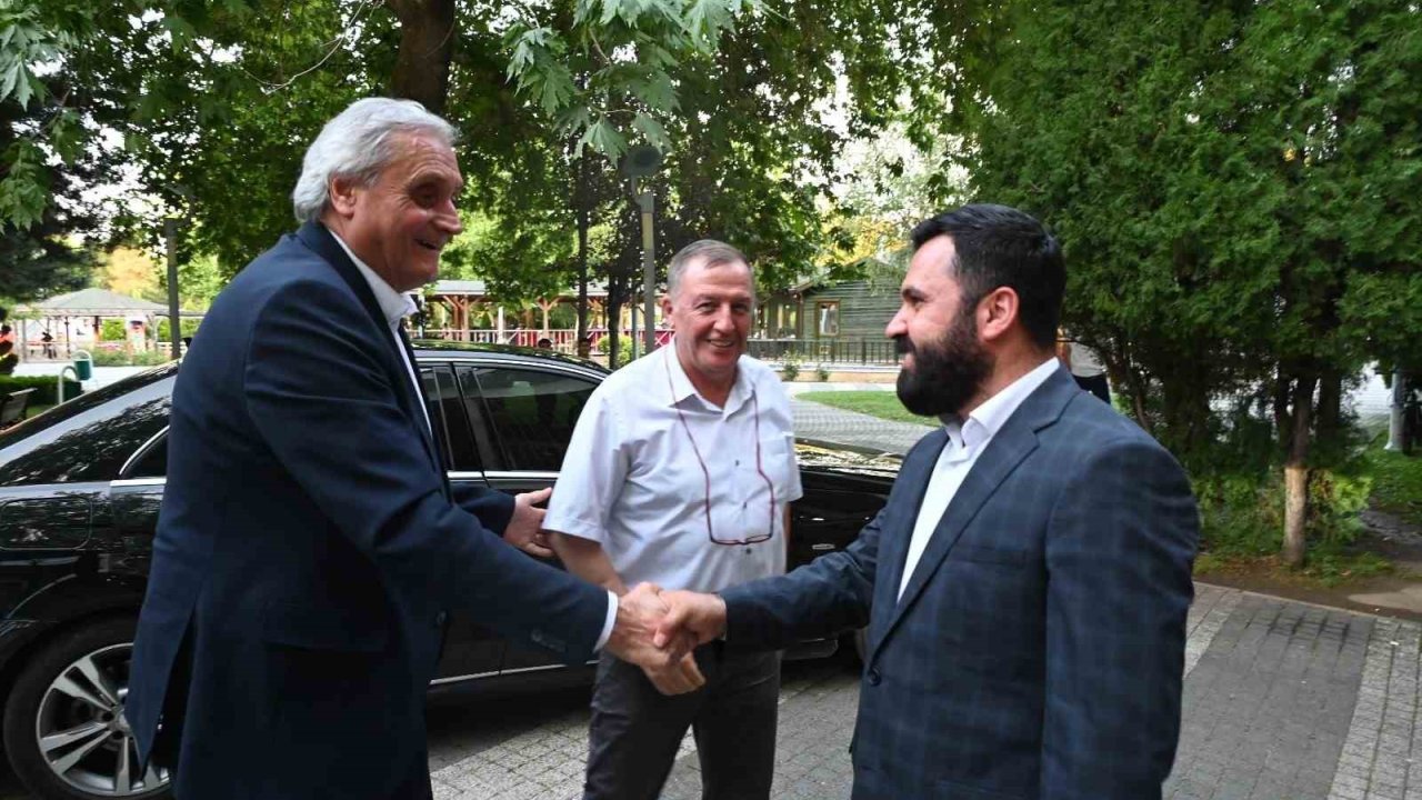 Başkan Bakkalcıoğlu dernek etkinliğine katıldı