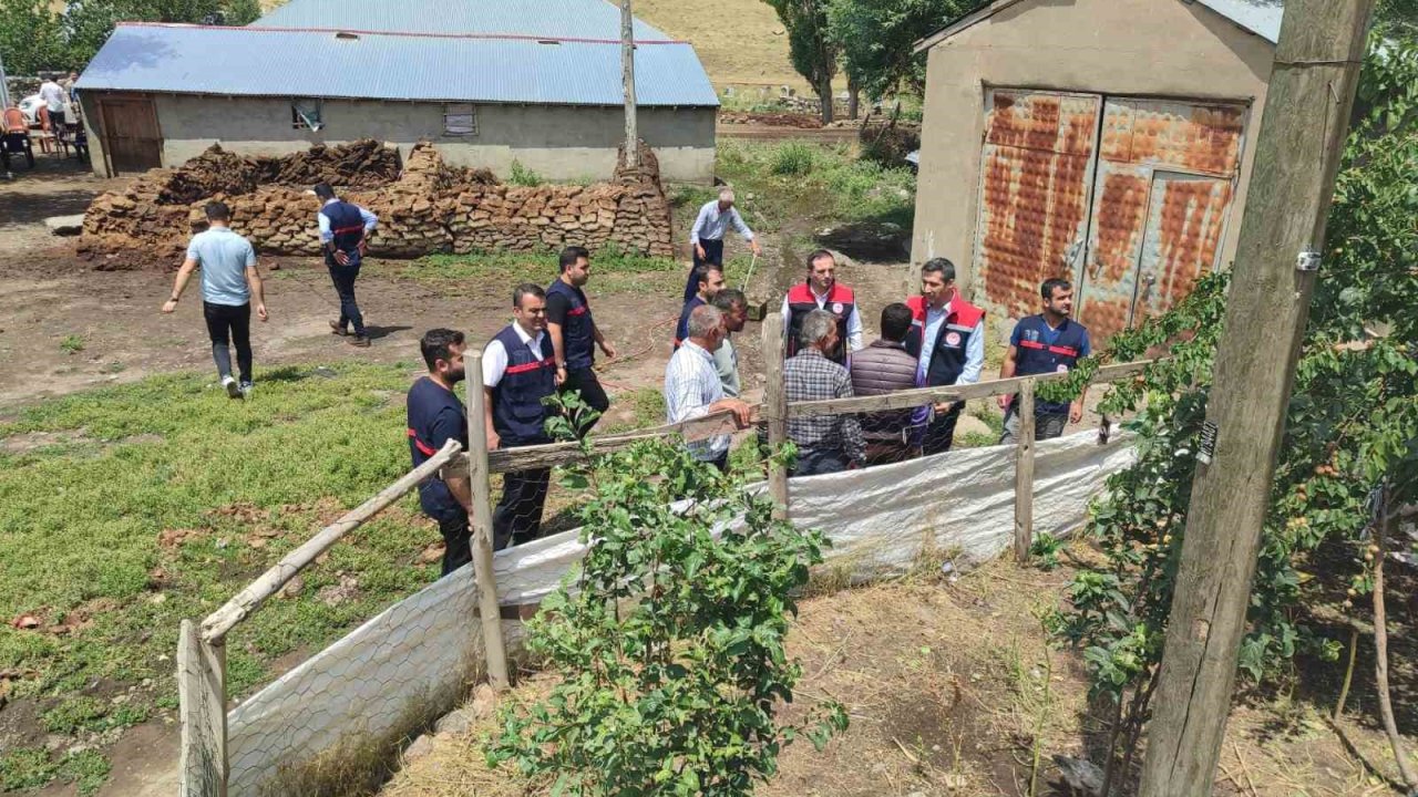 Tutak’ta yaşanan sel felaketinin ardından hasar tespiti