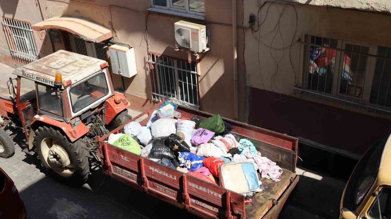 ’Kötü koku’ ihbarı çöp evi ortaya çıkardı