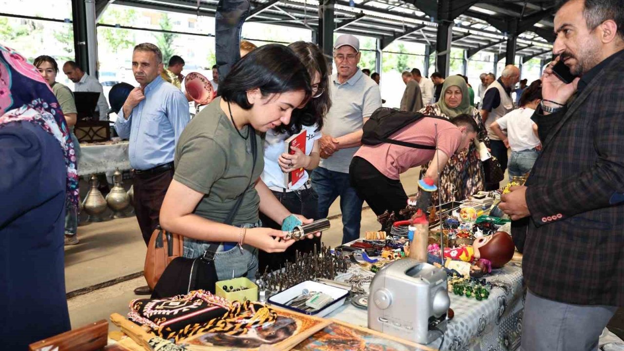 Antika Pazarı da Mevlana Pazar yerine taşınıyor