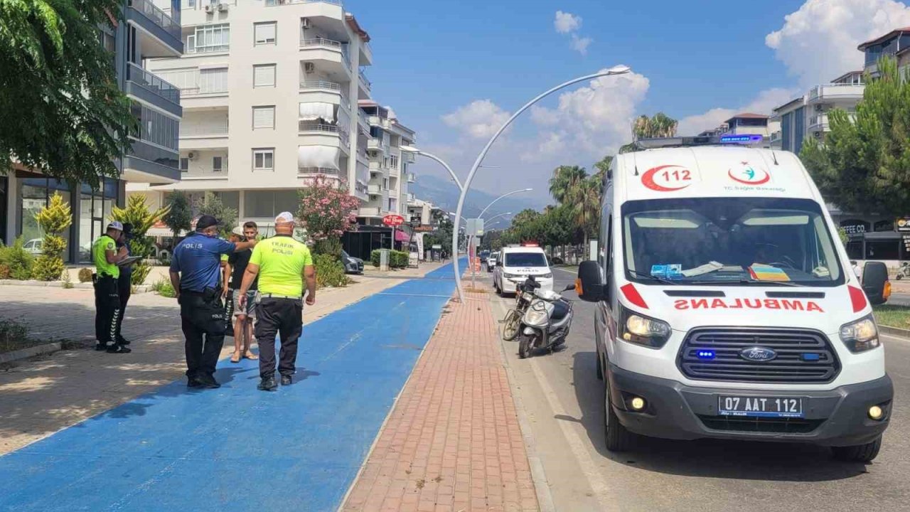 Aynı yöne giden motosikletler çarpıştı: 1 yaralı