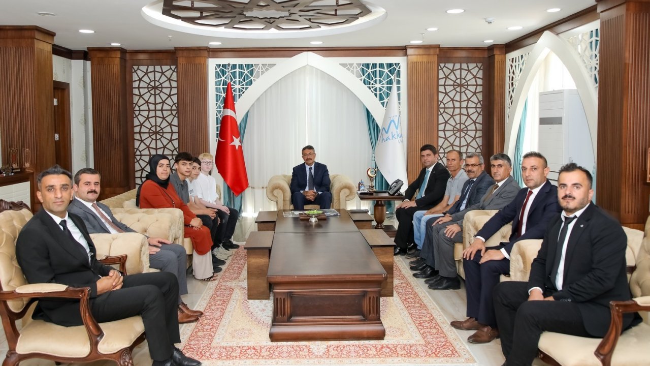 Vali Çelik: “Hakkari’nin beyin göçünü, beyin gücüne çevireceğiz.”