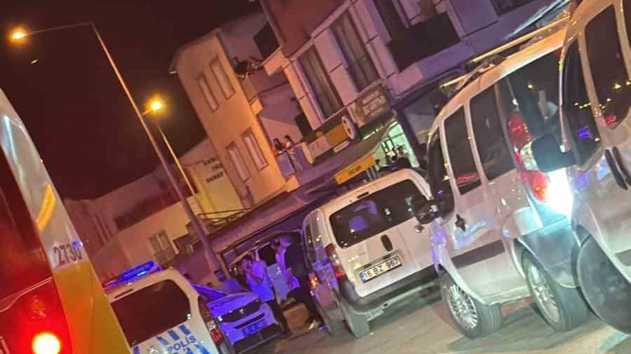 Bursa’da öncede husumetliler arasında çıkan kavgayı polis ayırdı