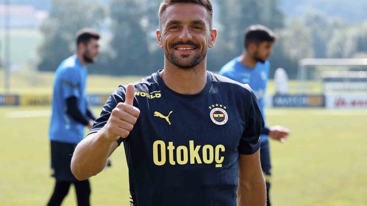 Fenerbahçe, yeni sezon hazırlıklarını sürdürdü