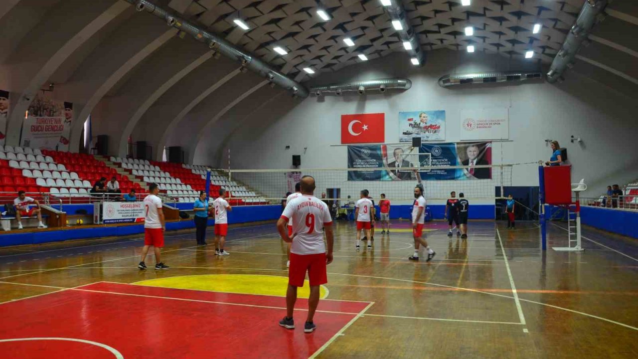 Aydın’da 15 Temmuz Voleybol Turnuvası başladı