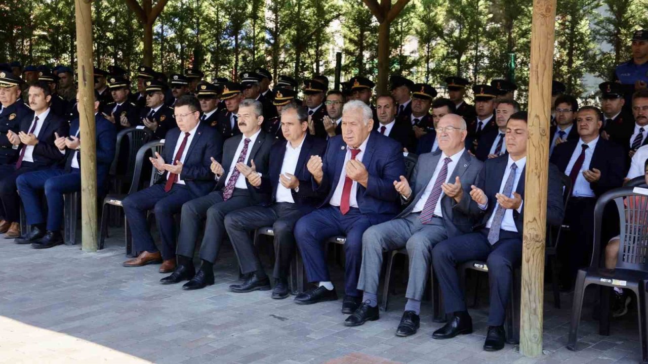 15 Temmuz şehidi, Cumhurbaşkanı koruması Mehmet Çetin mezarı başında anıldı