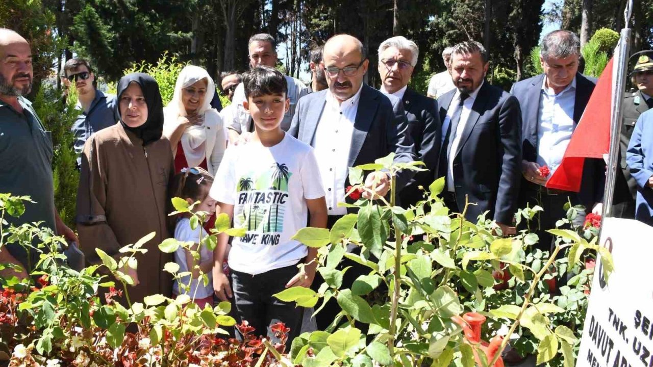 15 Temmuz’da Balıkesir Şehitliği ziyaret edildi