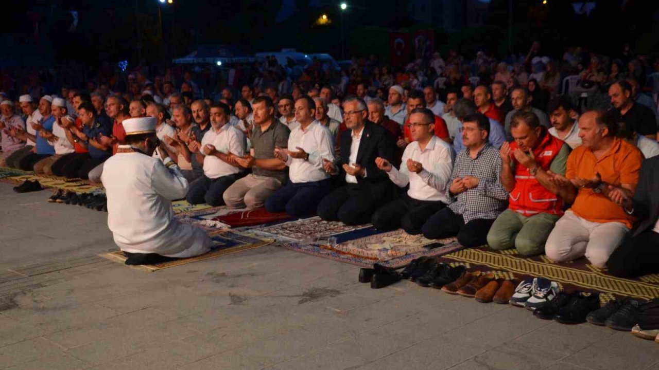 Bafra’da "Demokrasi ve Milli Birlik Günü"