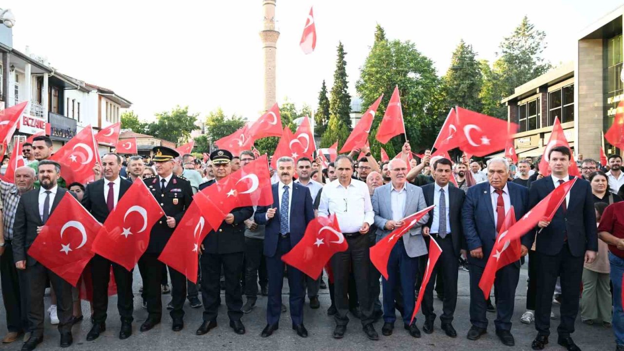 Uşak’ta 15 Temmuz Demokrasi ve Milli Birlik Günü anma programı