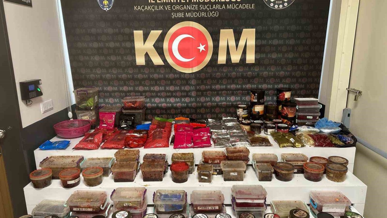 3 iş yerine baskın yapan ekipler 70 kilogram kaçak nargile tütünü ele geçirdi