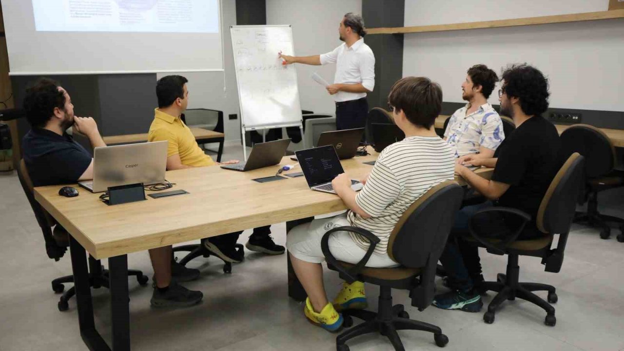 Akdeniz Üniversitesi’nde Yapay Zeka ve Veri Mühendisliği Bölümü açıldı