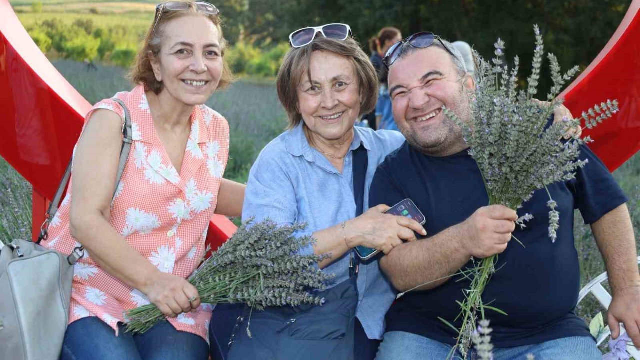 Özel çocuklar ve aileleri İzmit’in lavanta bahçesinde buluştu