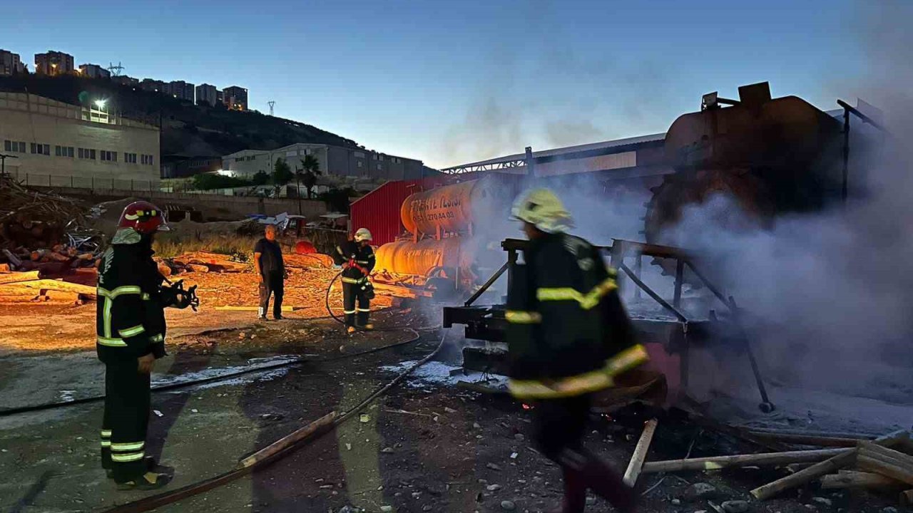 Kahramanmaraş’ta iş yeri yangını